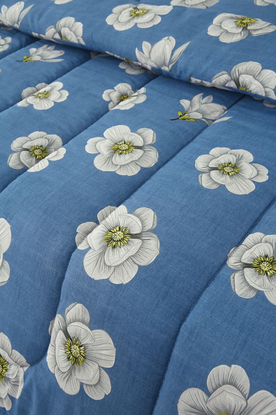 1 PC Double Winter Razai-White Orchid - Image 5