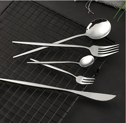 24 PCs Premium Steel Cutlery Set- (4404) Silver - Image 6