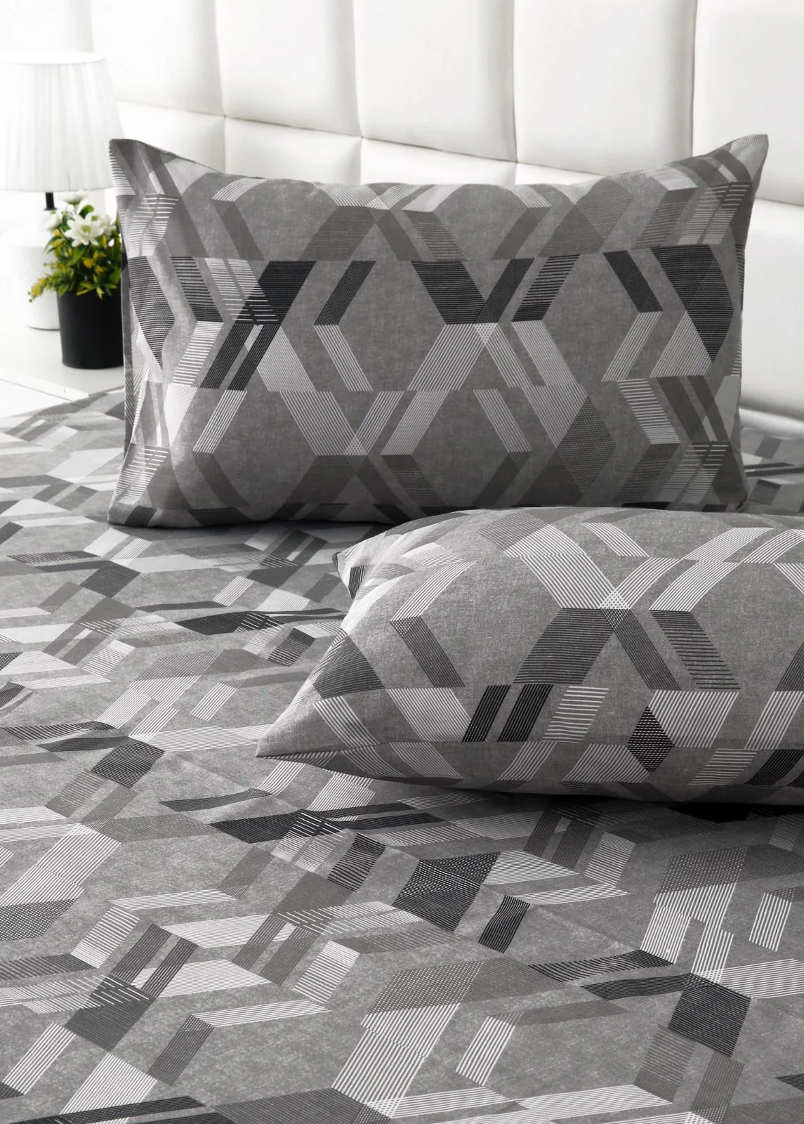 3 PCs Double Bed Sheet-Grey Triangles - Image 4