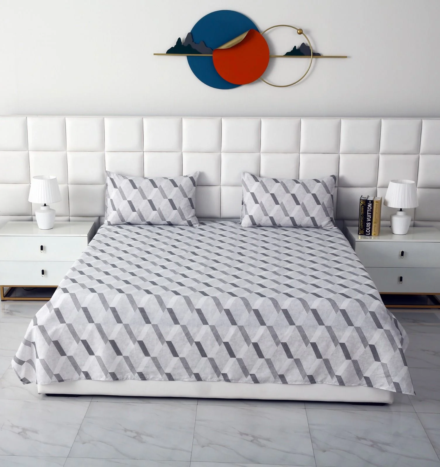 3 PCs Double Bed Sheet-Sliver Triangles - Image 4