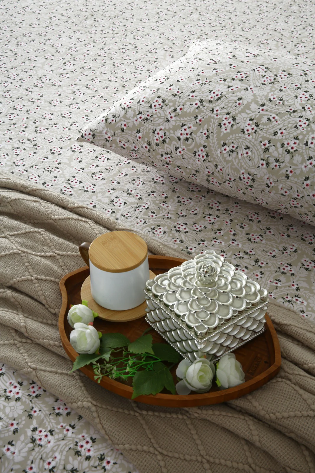 3 PCs Double Bed Sheet With Same Packing- Green Tiny - Image 3