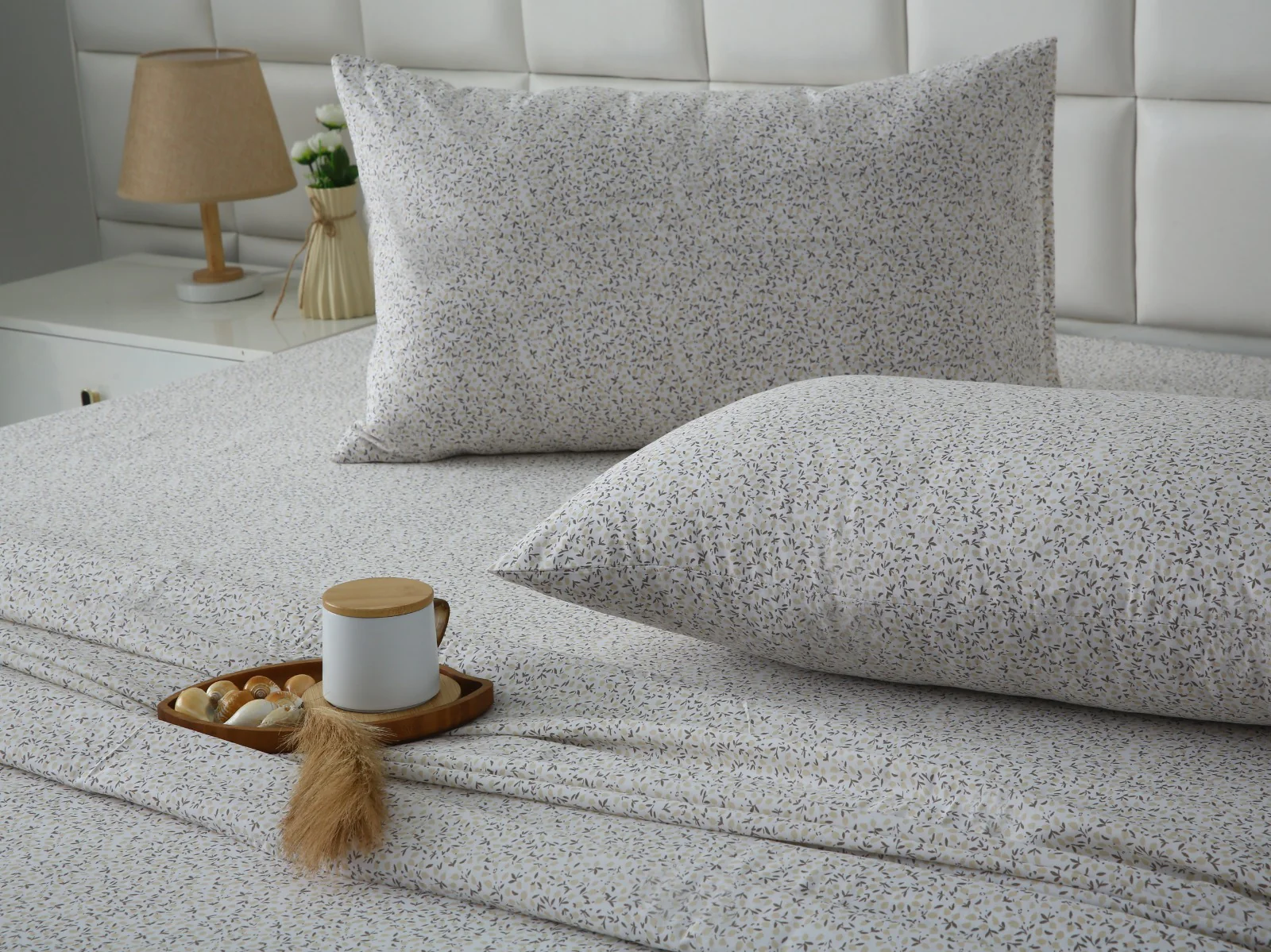3 PCs Double Bed Sheet With Same Packing- Tiny Floret - Image 7