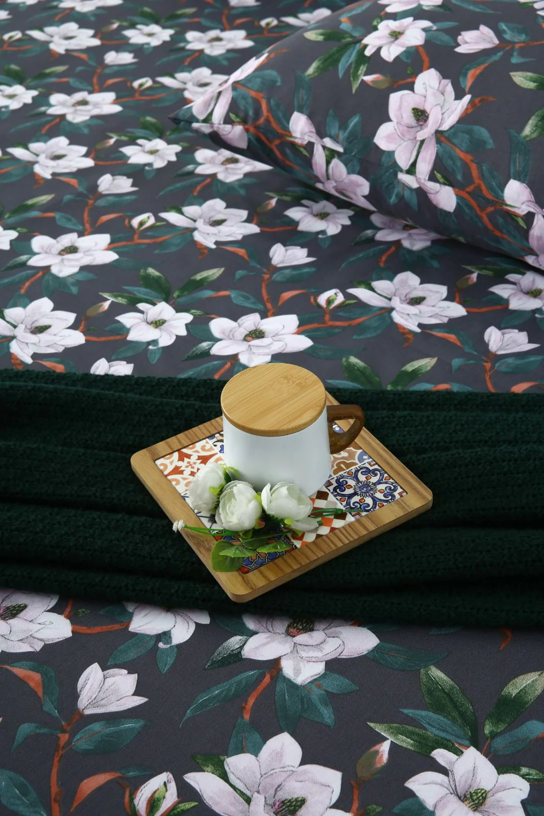 3 PCs Double Bed Sheet With Same Packing-White Blossom - Image 8