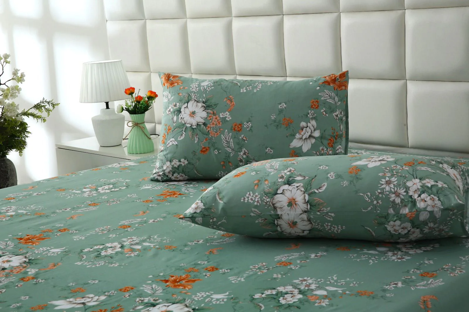 3 PCs Double Bed Sheet With Same Packing- White Dahlia - Image 8