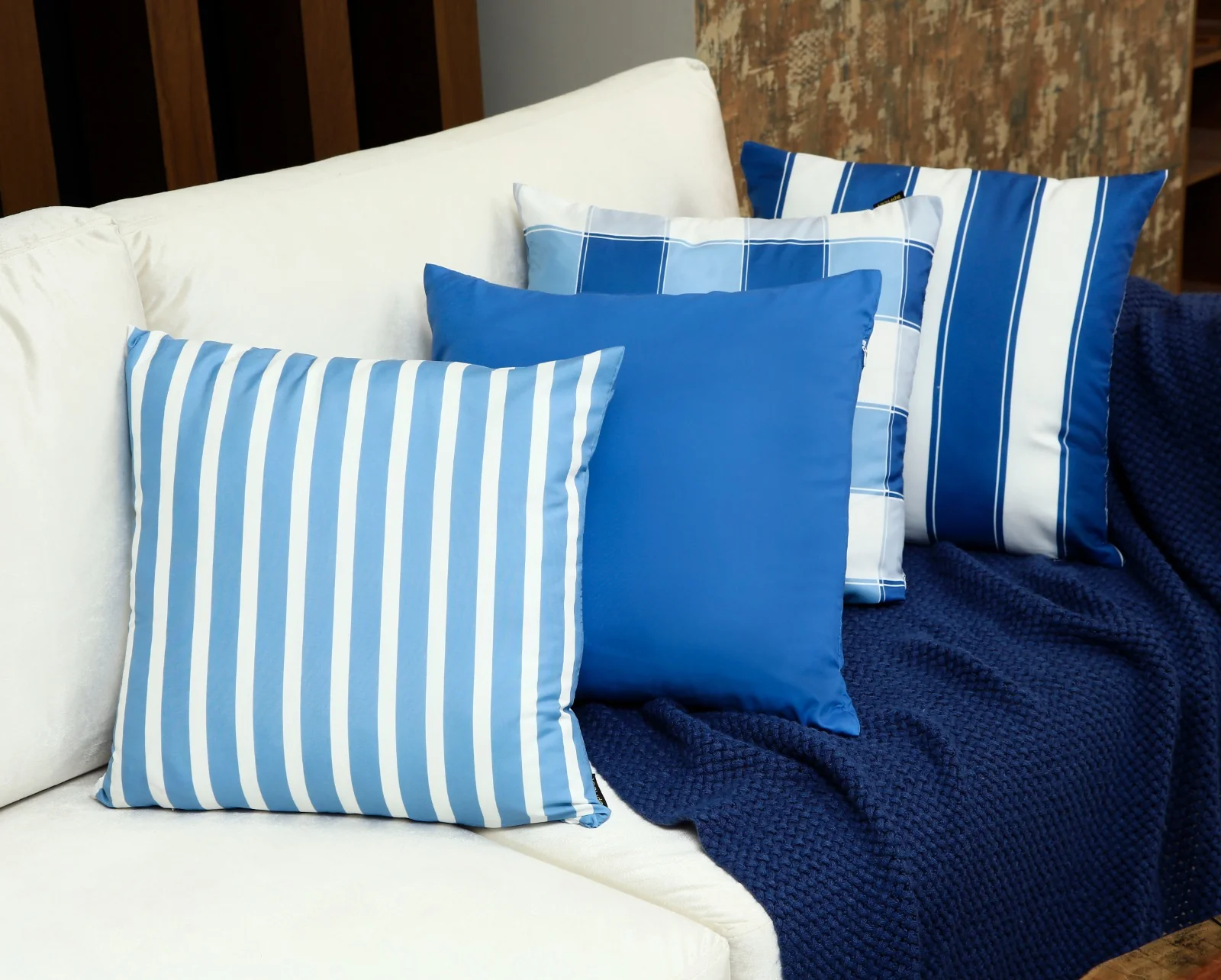 4 PCs Digital Printed Cotton Cushions-Blue Check - Image 3