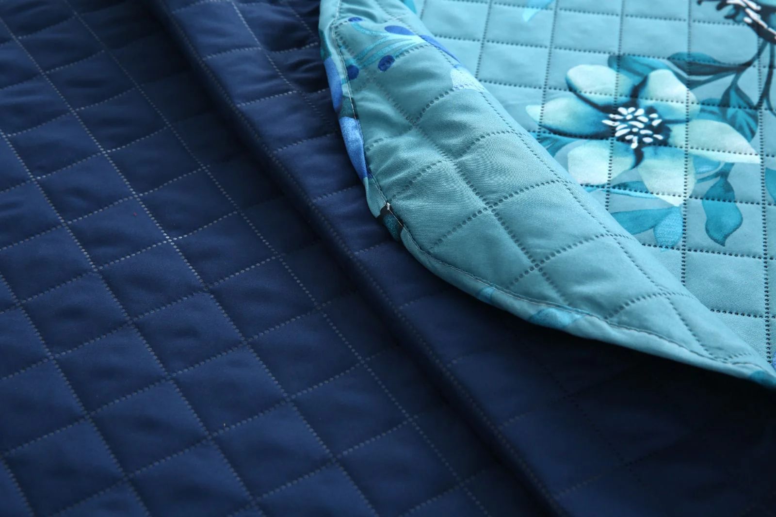 6 PCs Bed Spread Set- Azure Bloom - Image 6