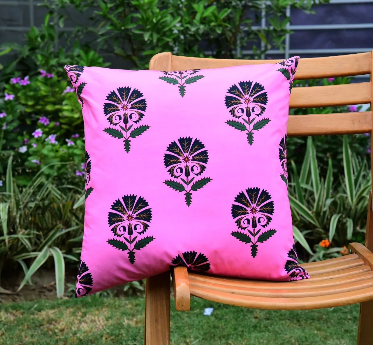 6 PCs Digital Printed Cotton Cushions-Taj Mahal - Image 3