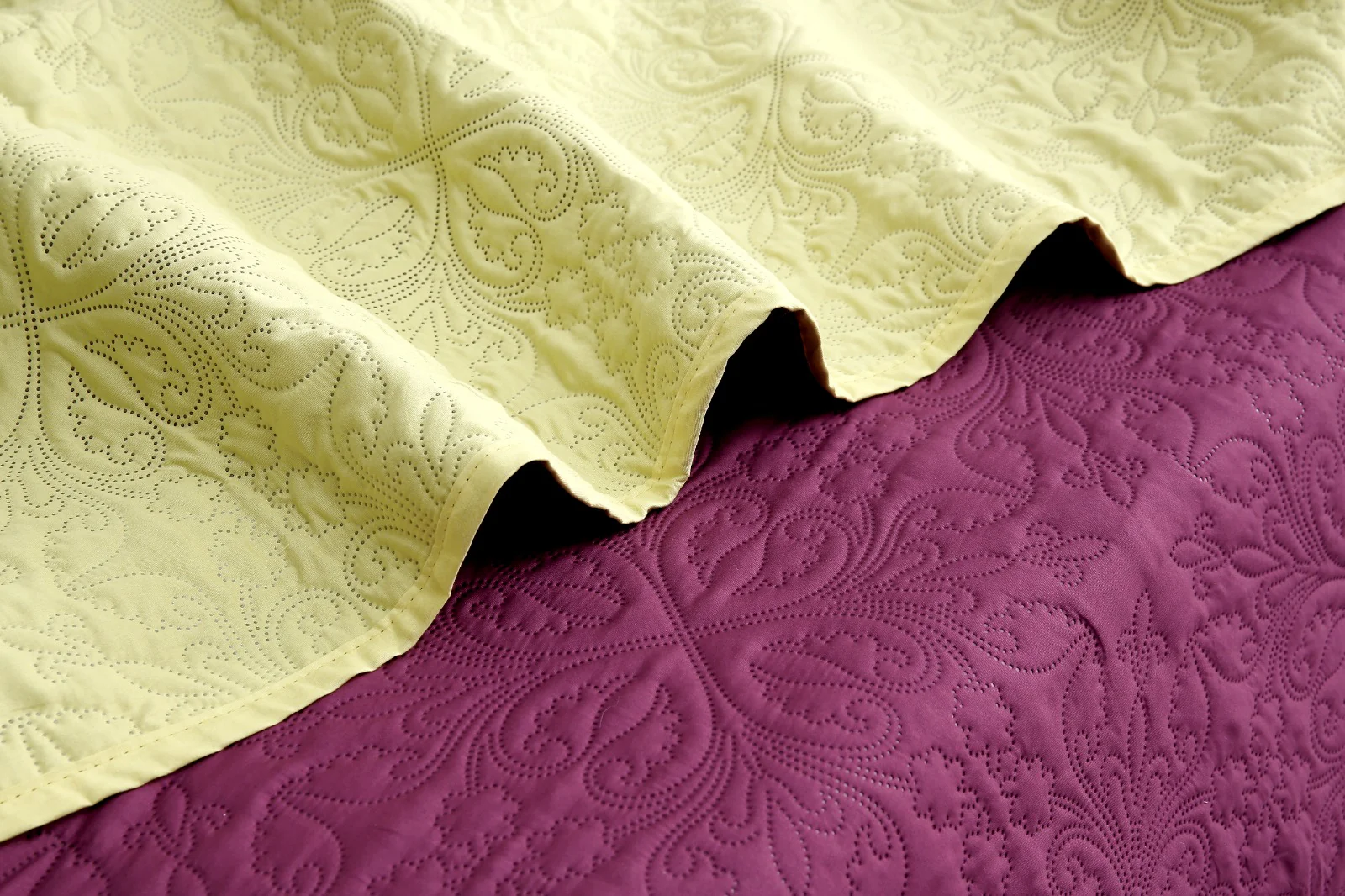 7 PCs Ultrasonic Bed Spread Set-Yellow Over Plum - Image 8