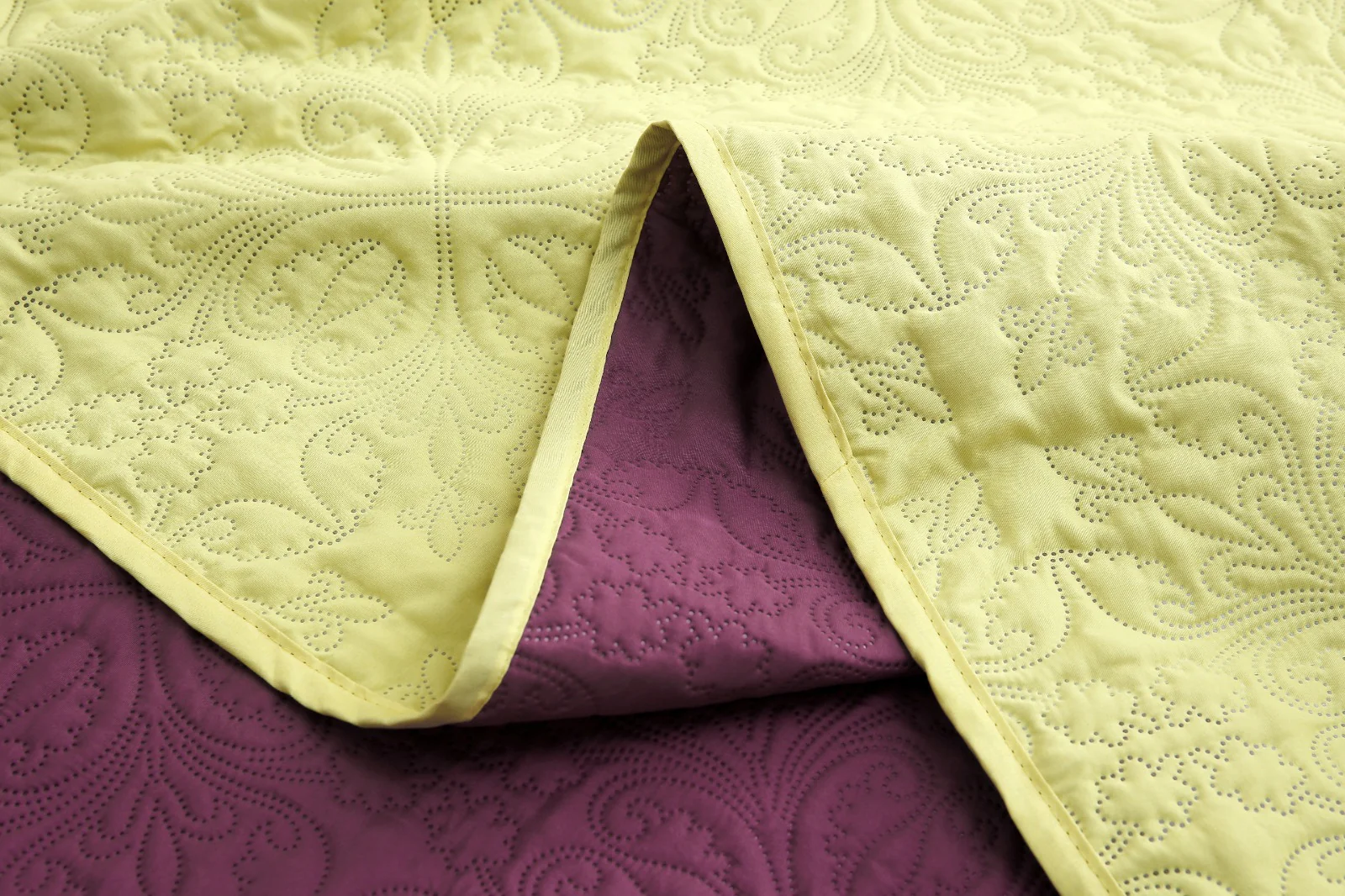 7 PCs Ultrasonic Bed Spread Set-Yellow Over Plum - Image 9