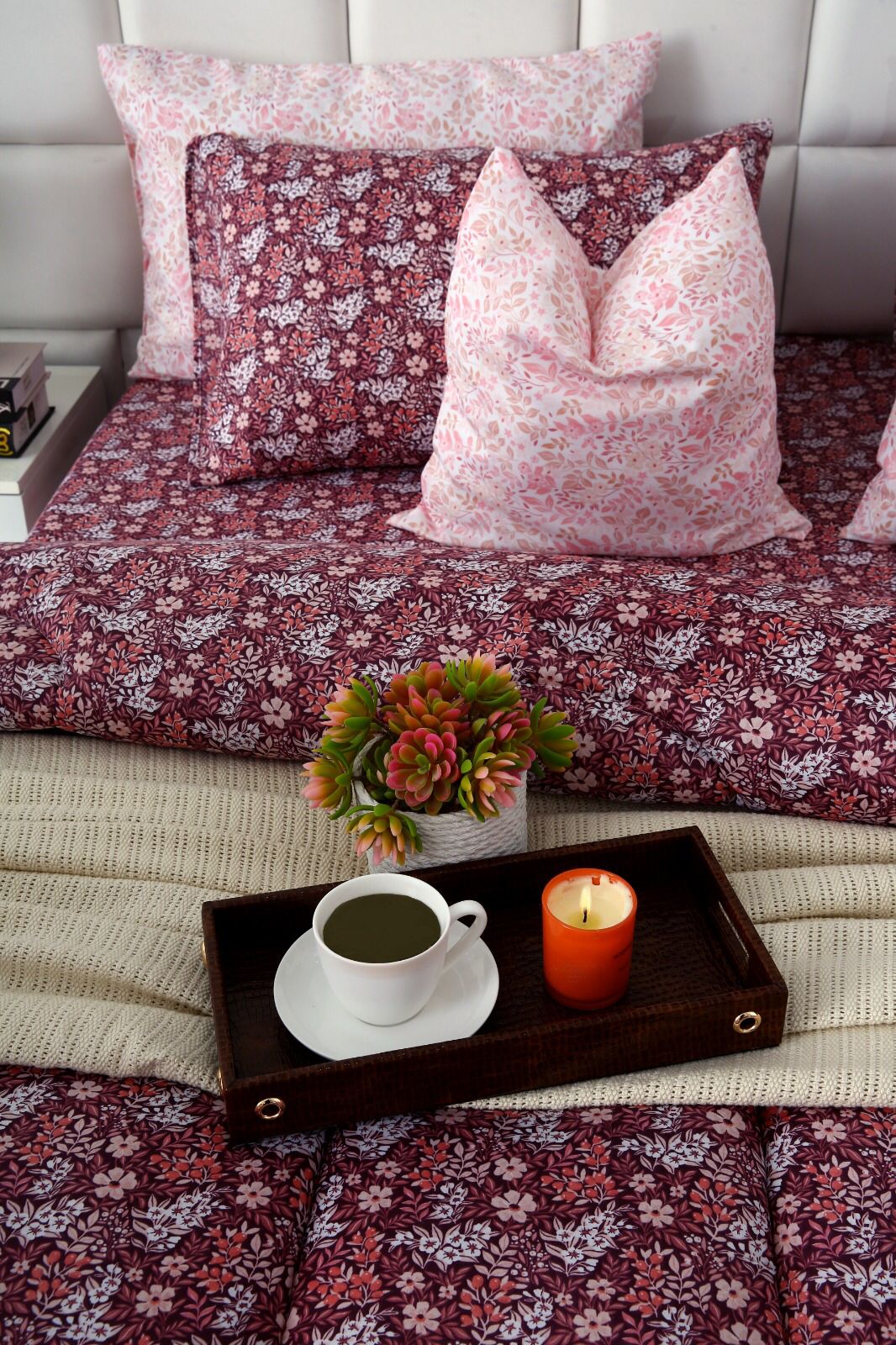 8 PCs Winter Razai Set-Daisy Day - Image 15