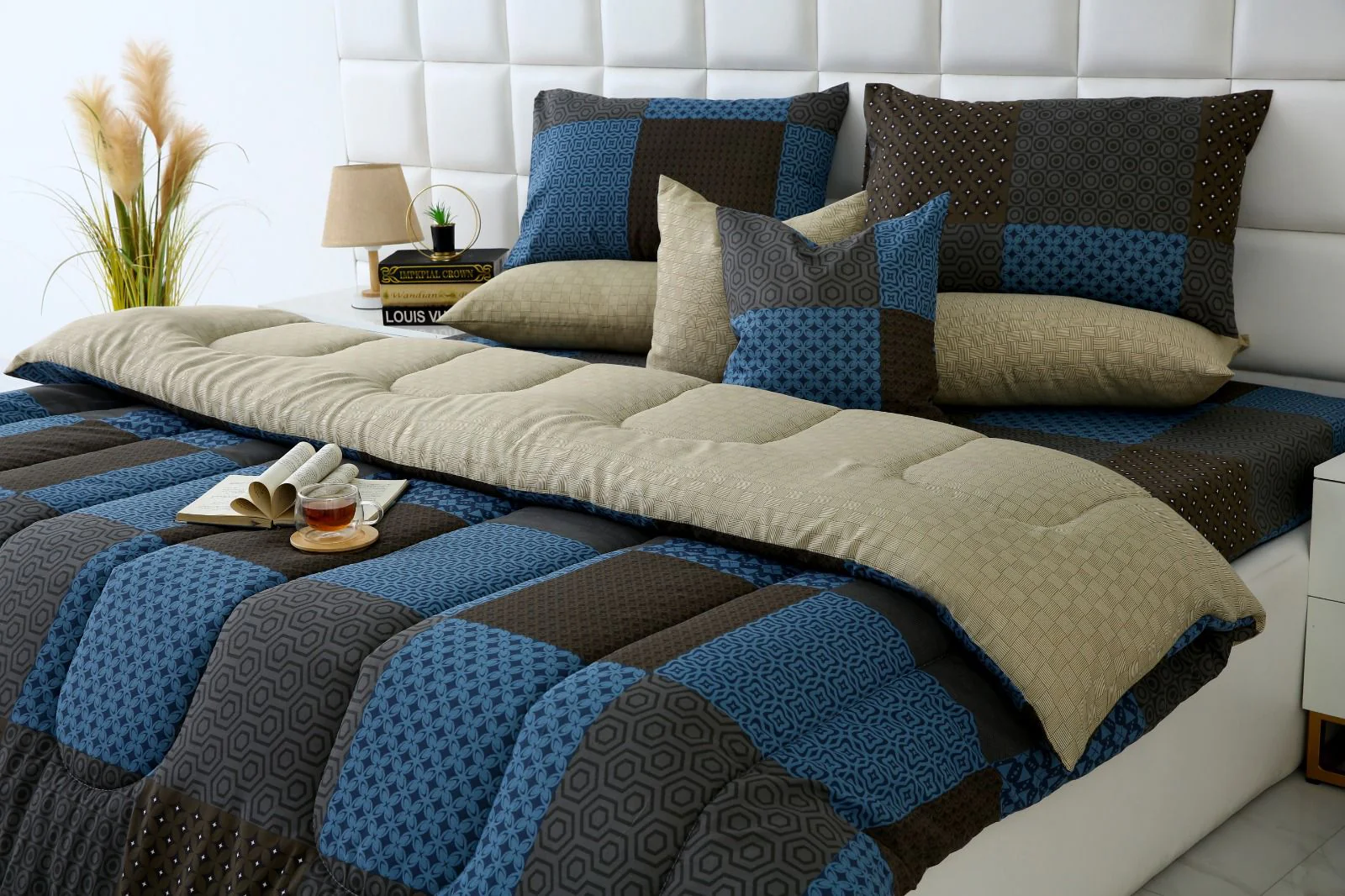 8 PCs Winter Razai Set-Indigo Patchwork - Image 8