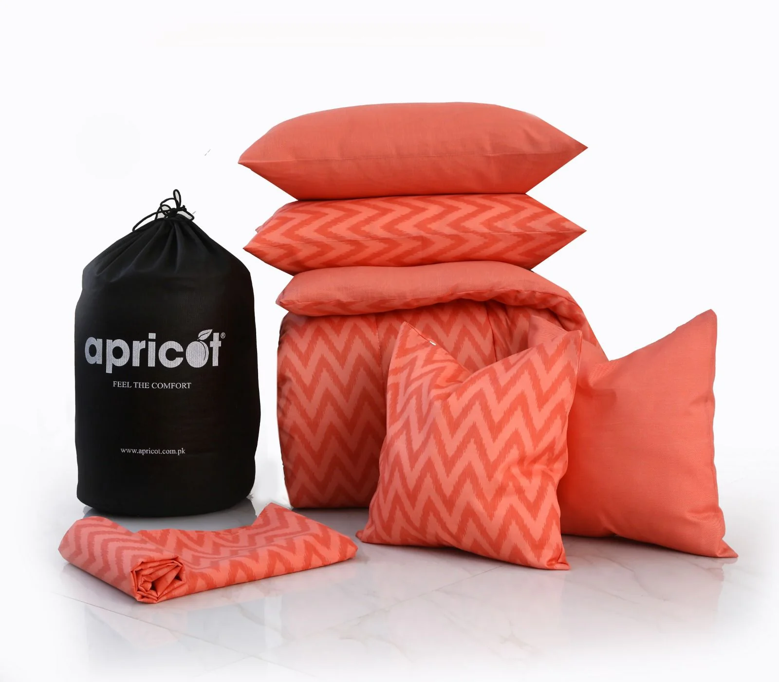 8 PCs Winter Razai Set-Peach Chevron - Image 11