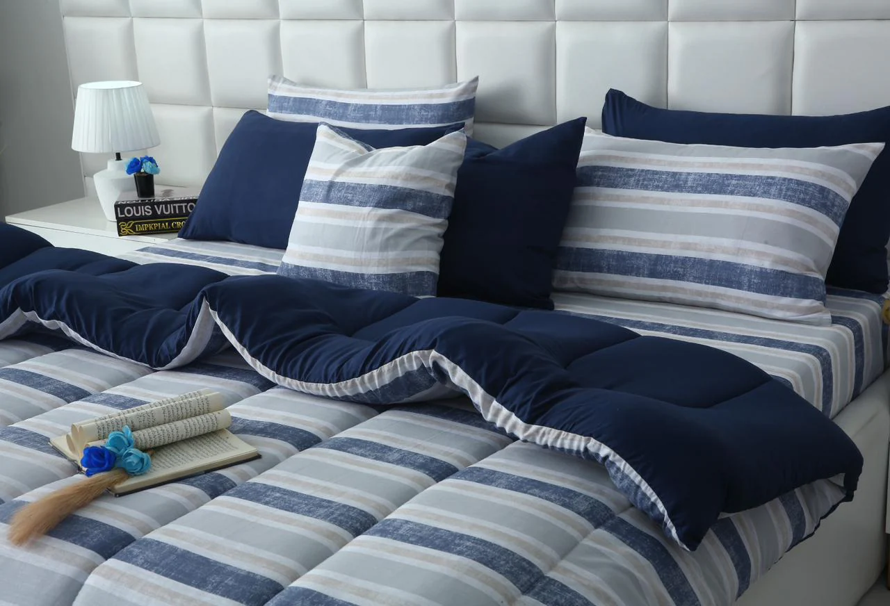 8 PCs Winter Razai Set-Chase Stripe - Image 11