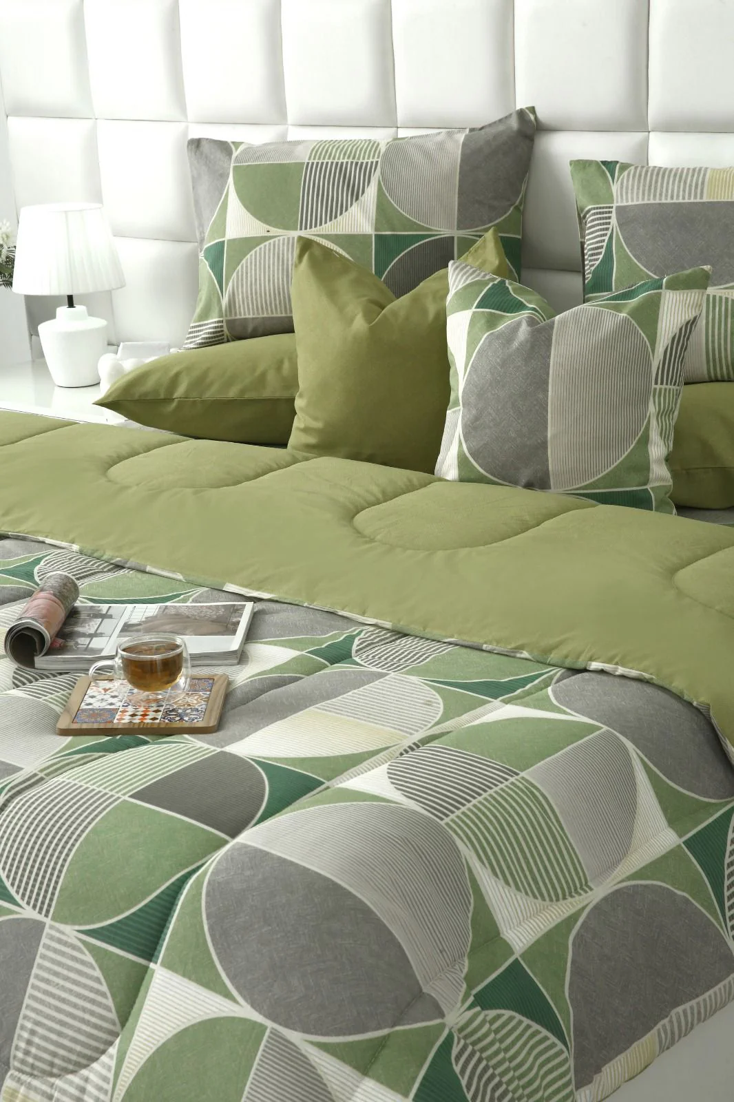 8 PCs Winter Razai Set-Neo Abstract - Image 5