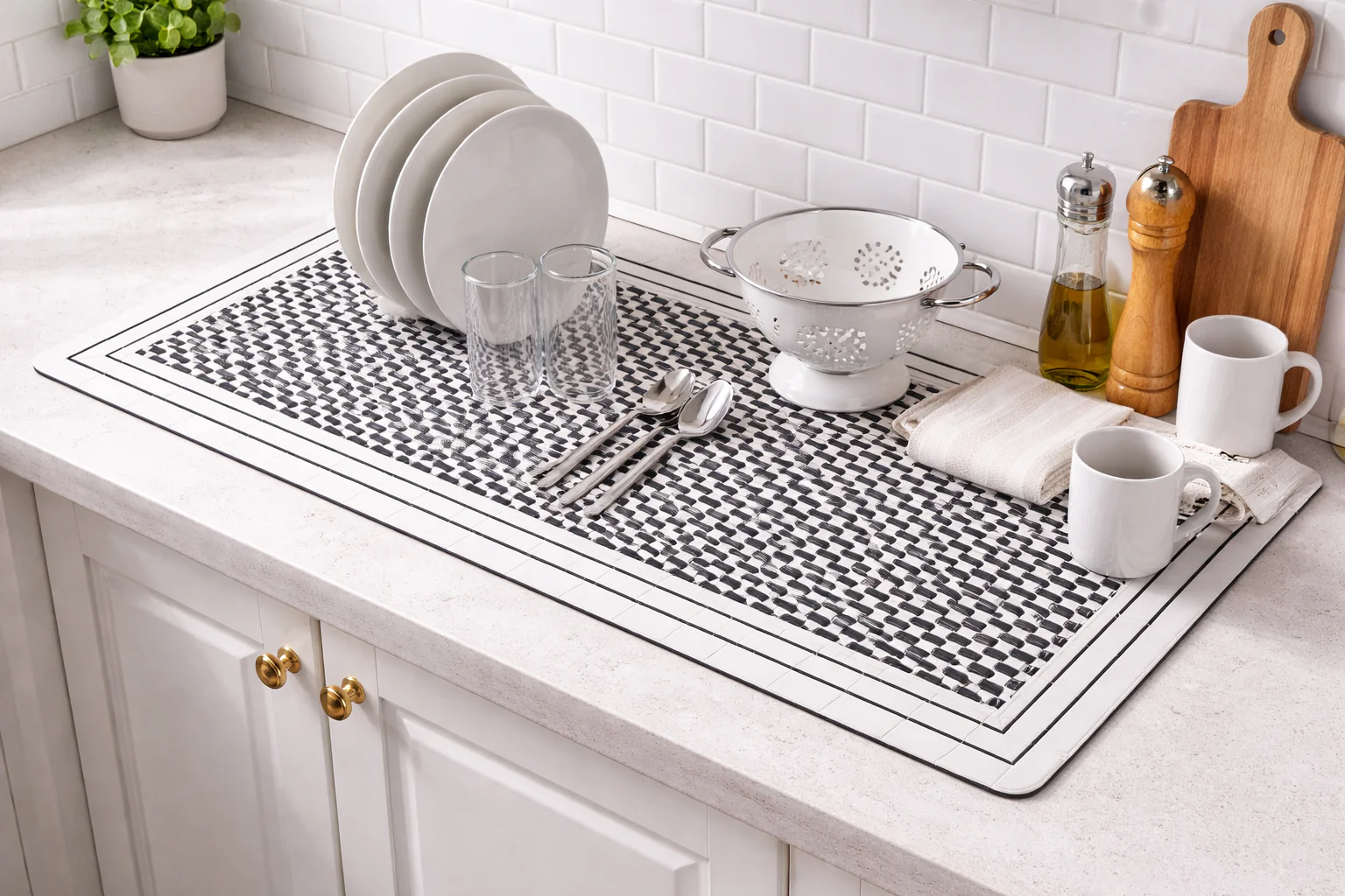 AntiSkid Dish Drying Heat & Water Protector Mat-SA-2553-2((Black Dots) - Image 2