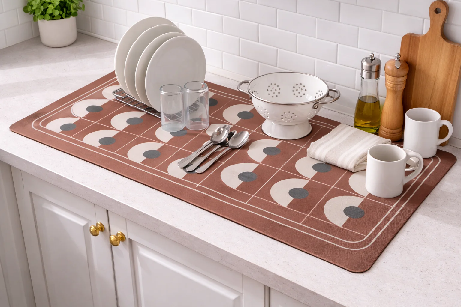 AntiSkid Dish Drying Heat & Water Protector Mat-SA-2553-Brown Shapes - Image 2