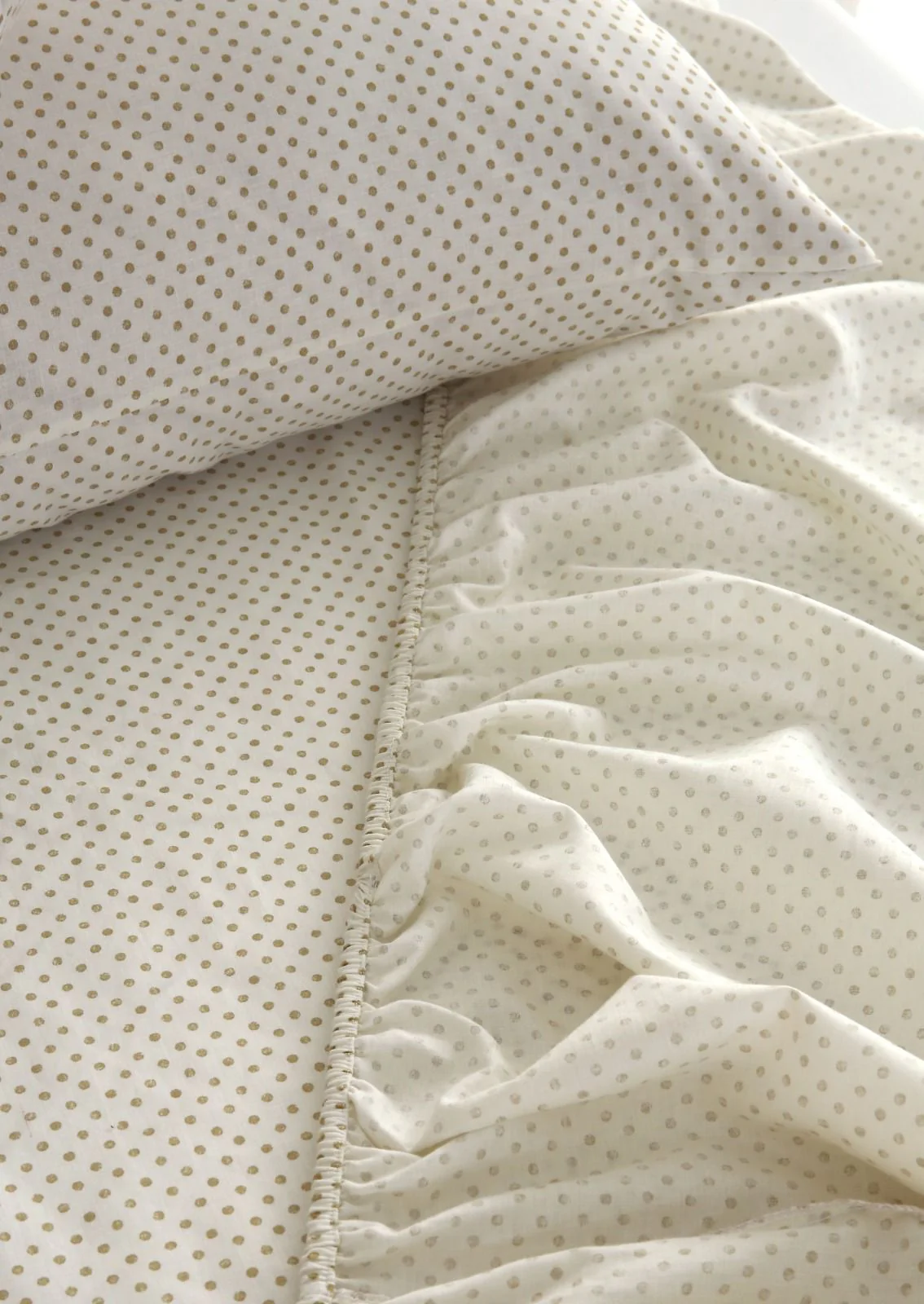 Fitted Bed Sheet- FT0029 - Image 2
