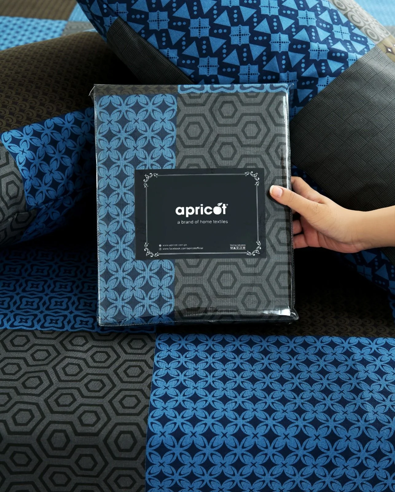 Fitted Bed Sheet- Indigo Patchwork - Image 4